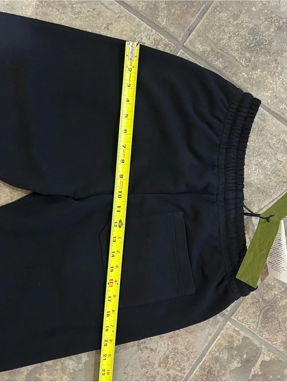N/A black sweatshirt